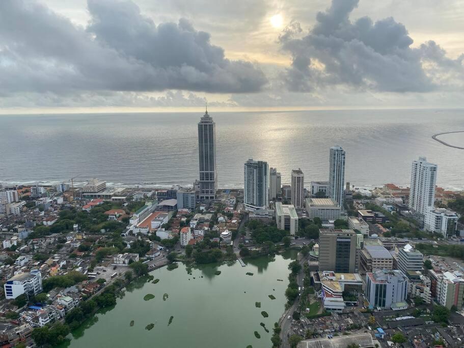Ferienwohnung Altair Colombo - View, Location, Ultra Luxury! Exterior foto